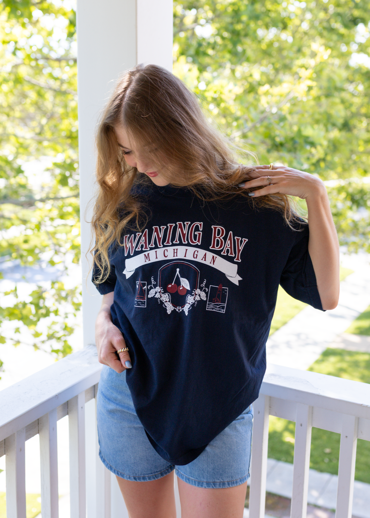 waning bay tee