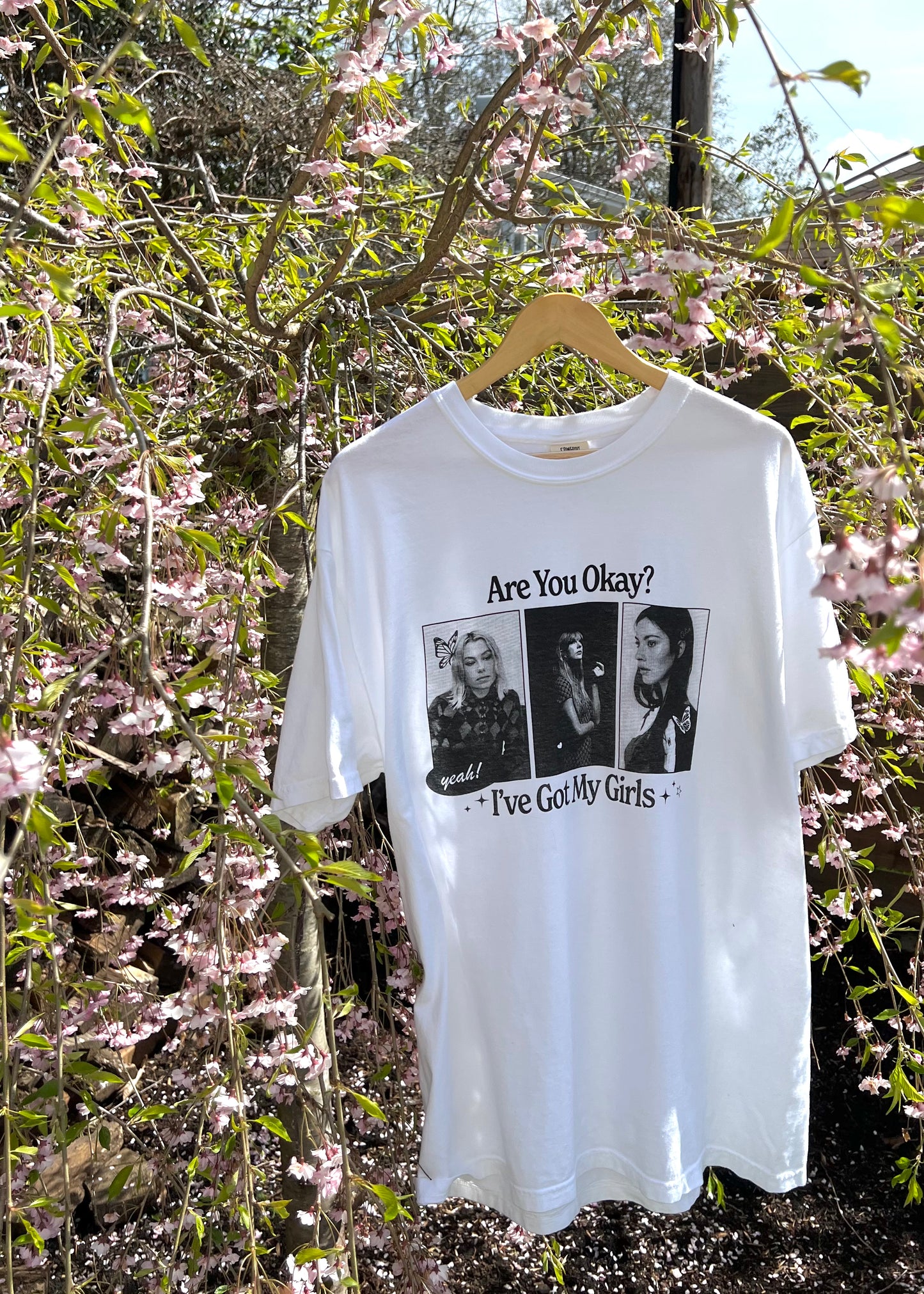i've got my girls tee in black & white
