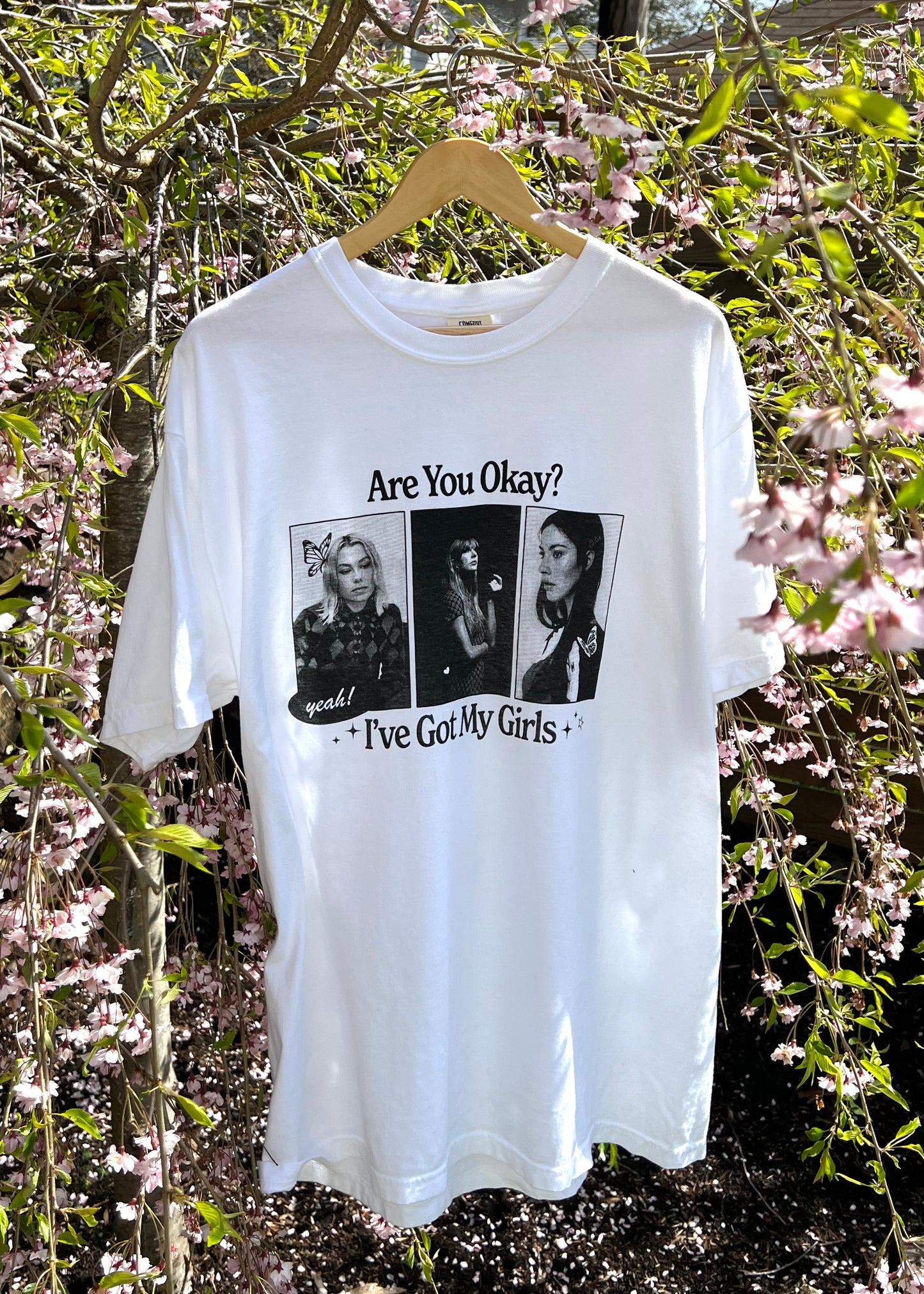 i've got my girls tee in black & white