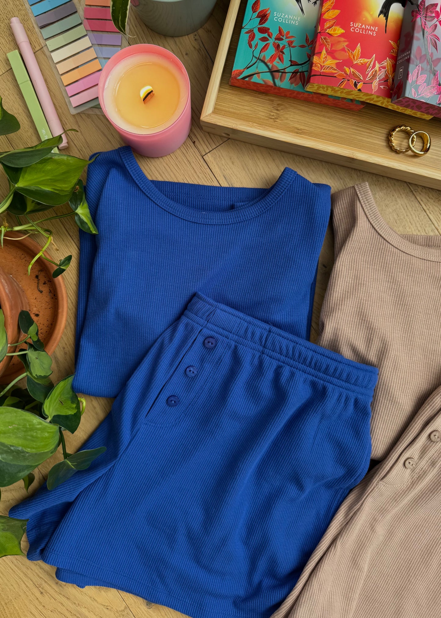 loml lounge set in blue