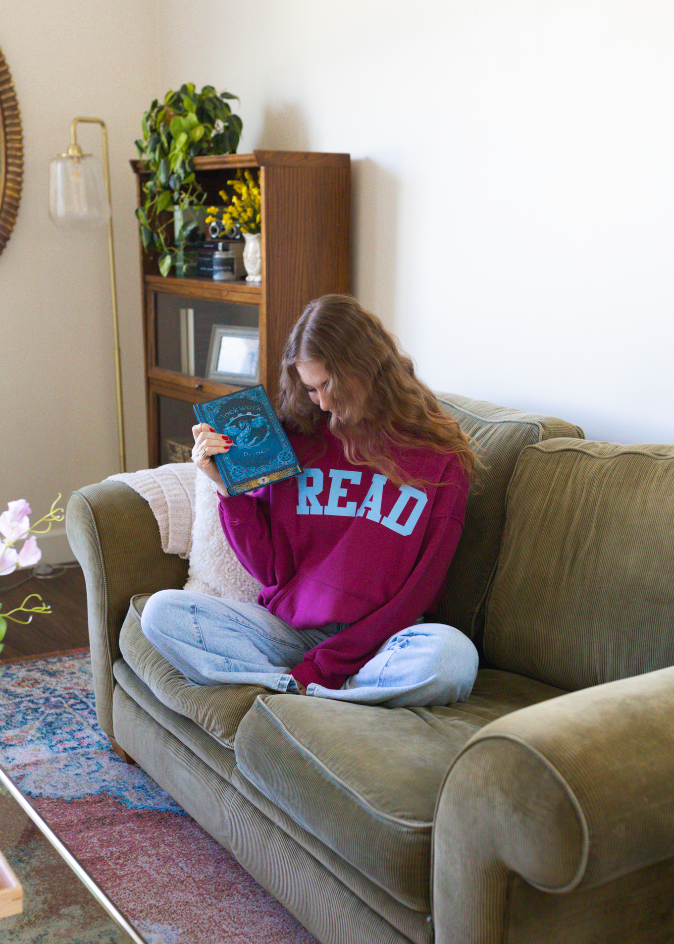 reader hoodie in berry